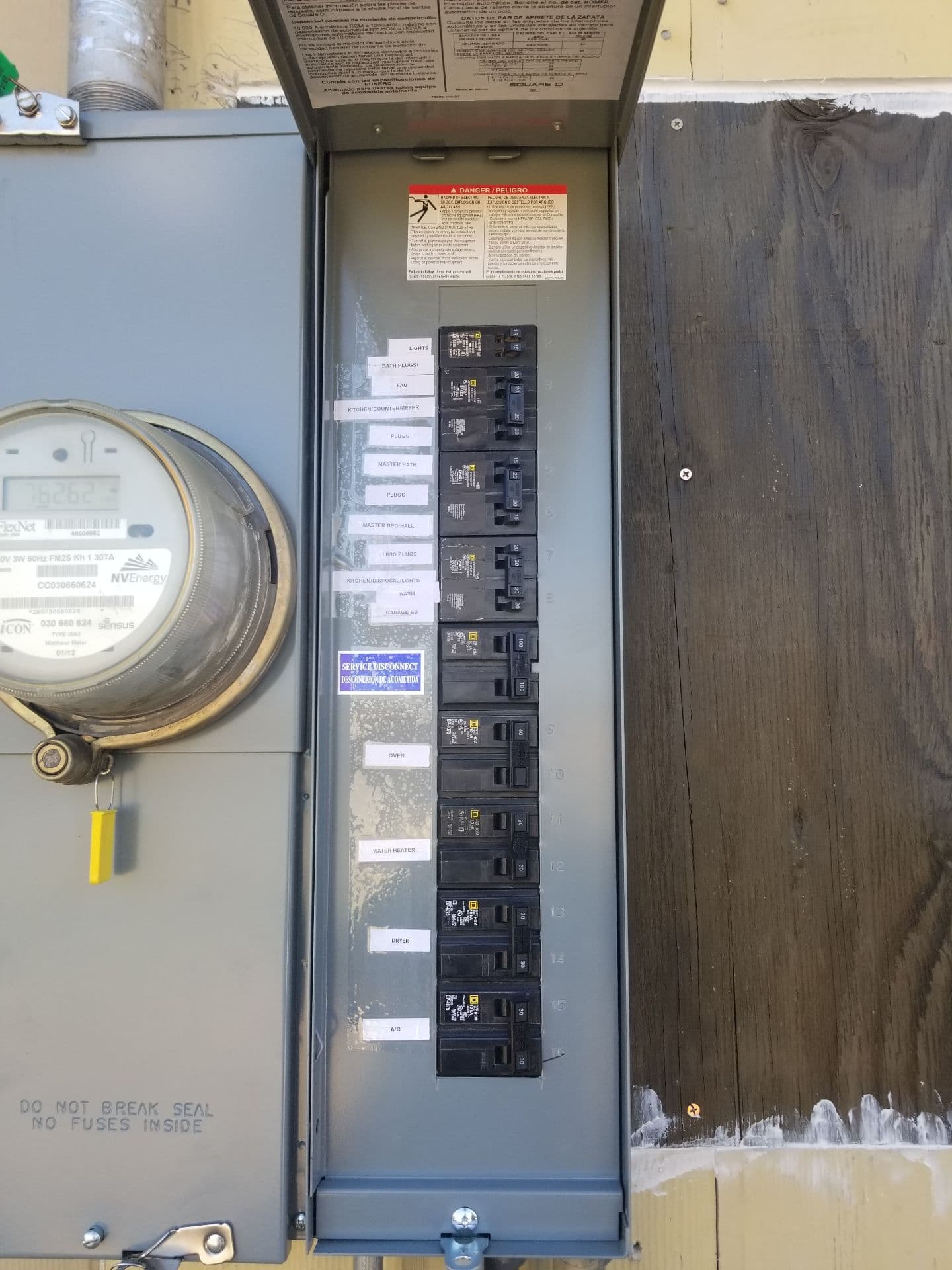 Gallery photos for 100 Amp Overhead Service Panel Upgrade for Enhanced Safety and Efficiency: Image #1