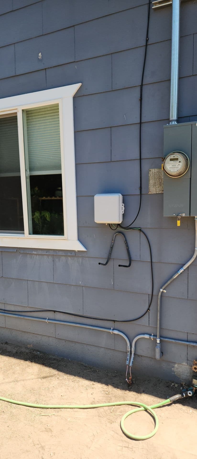 Gallery photos for Out With the Old Panel on This 1960s Home: Image #1