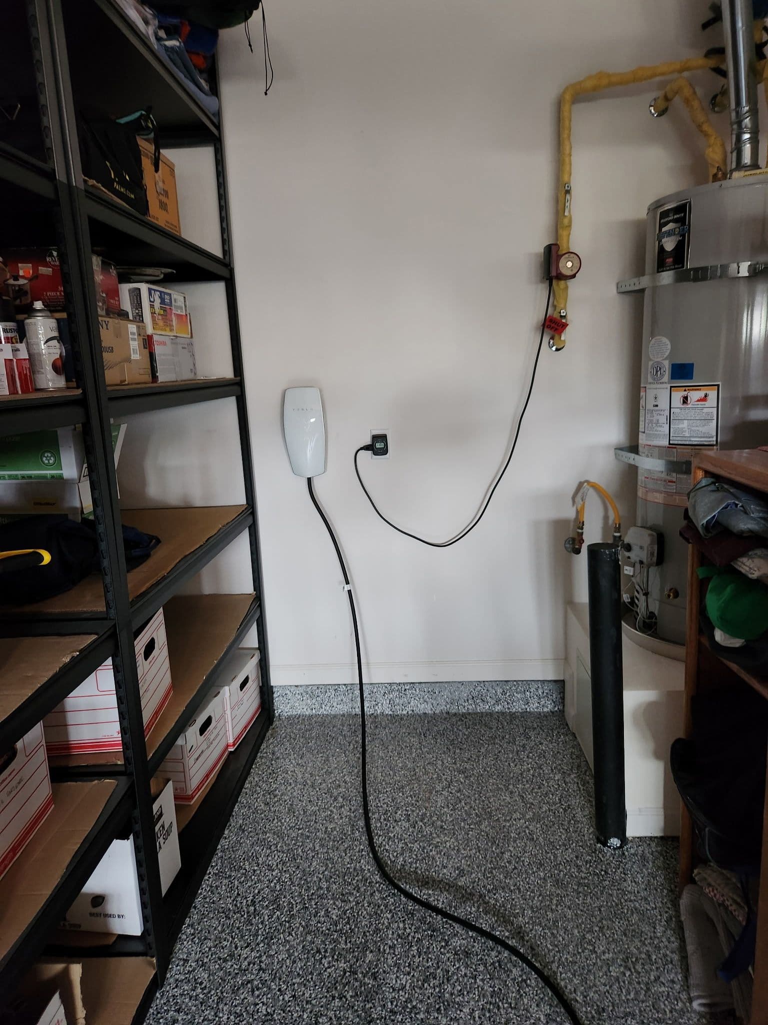 Gallery photos for Efficient EV Charging Solution with Tesla Wall Connector: Image #1