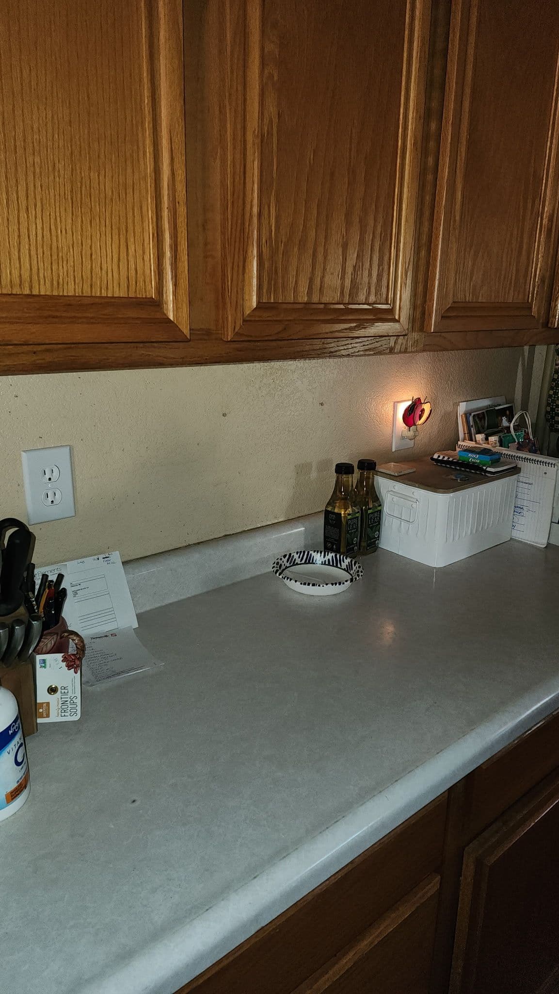 Gallery photos for Creating Comfort and Convenience With New Ceiling Fan and Kitchen Receptacles: Image #1