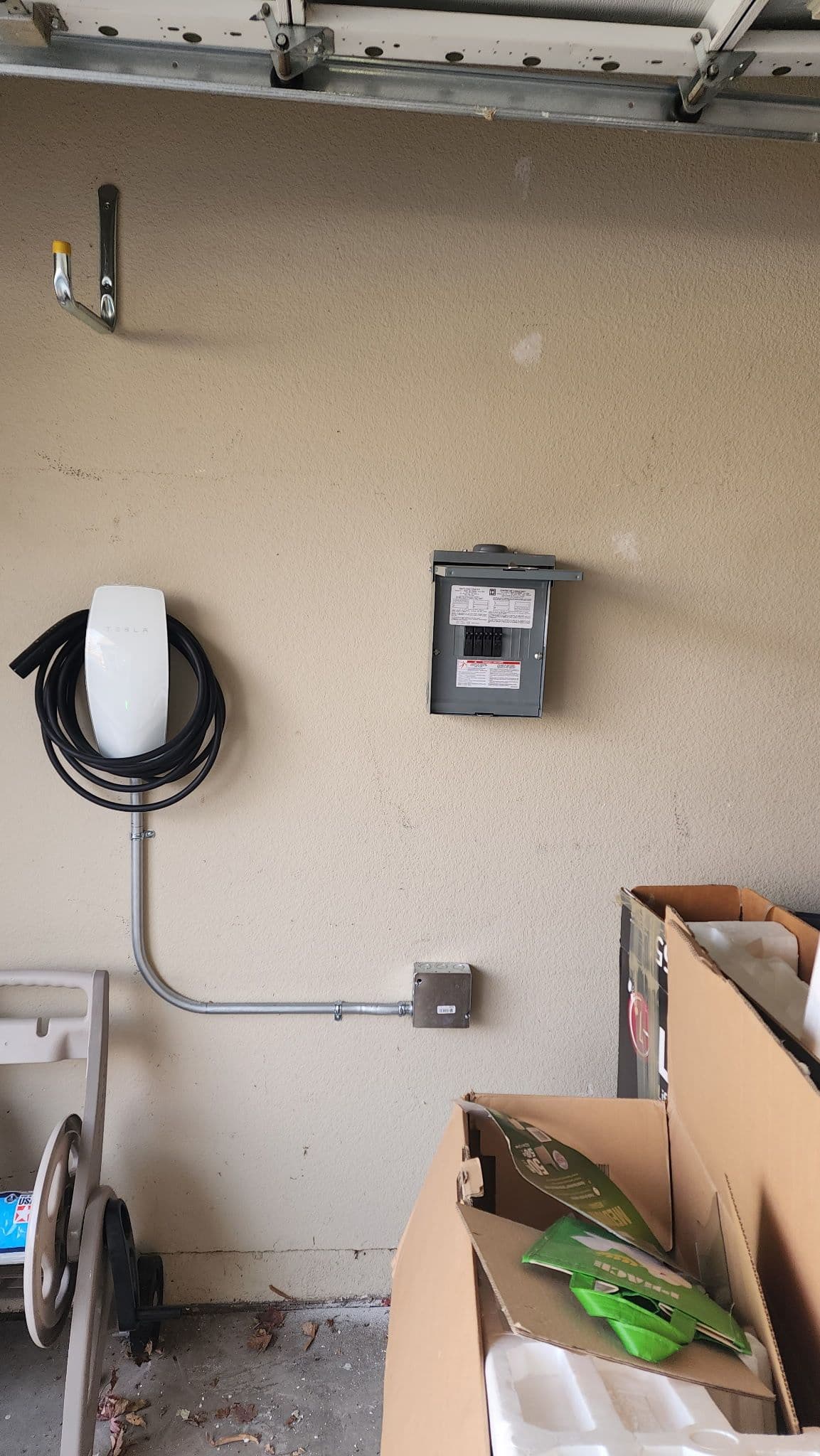 Gallery photos for Seamless Tesla Charger Installation with Panel Upgrade: Image #1