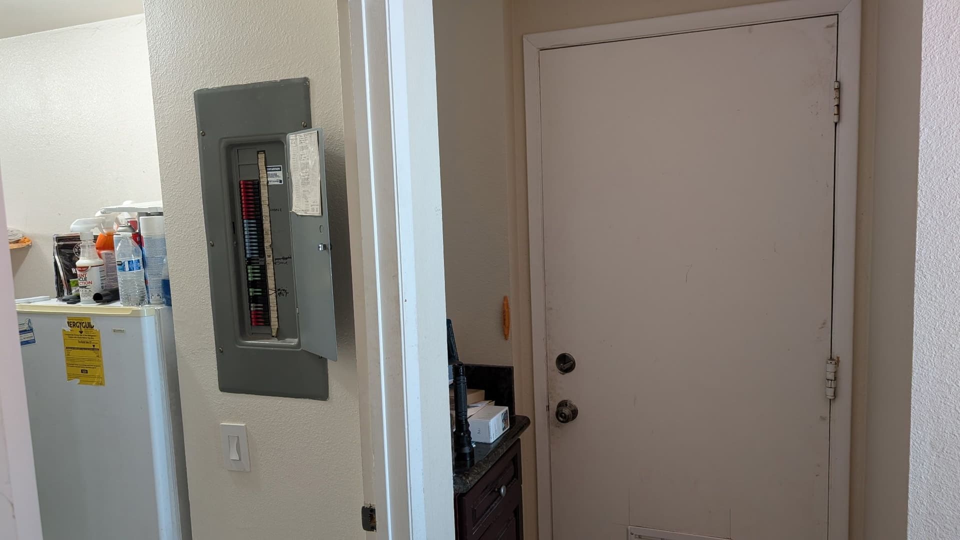 Gallery photos for Upgraded Square D 200 Amp Panel for Home Safety: Image #1