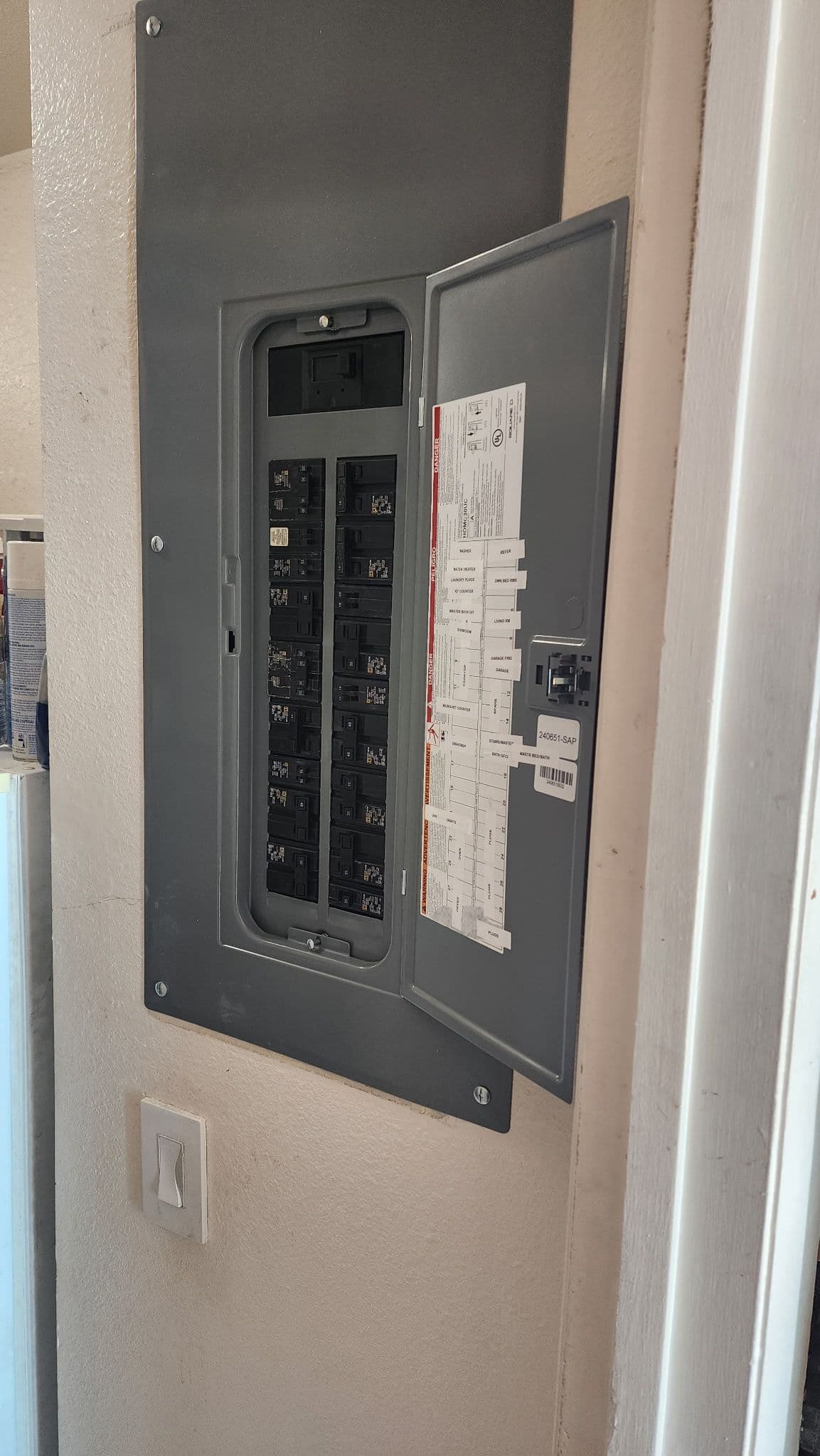 Gallery photos for Upgraded Square D 200 Amp Panel for Home Safety: Image #2