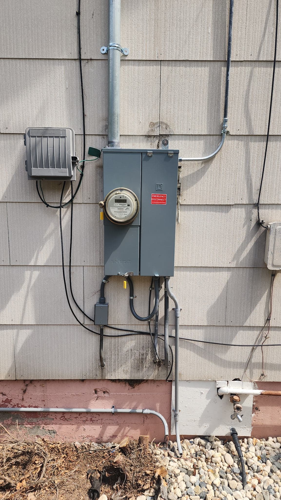 Gallery photos for Essential Electrical Panel Upgrade for Enhanced Safety: Image #1