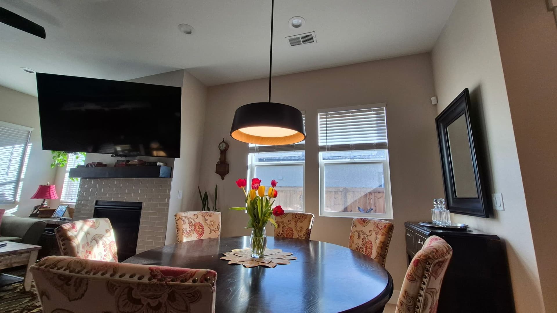 Gallery photos for Lighting Services Transform Kitchen and Dining Areas: Image #1